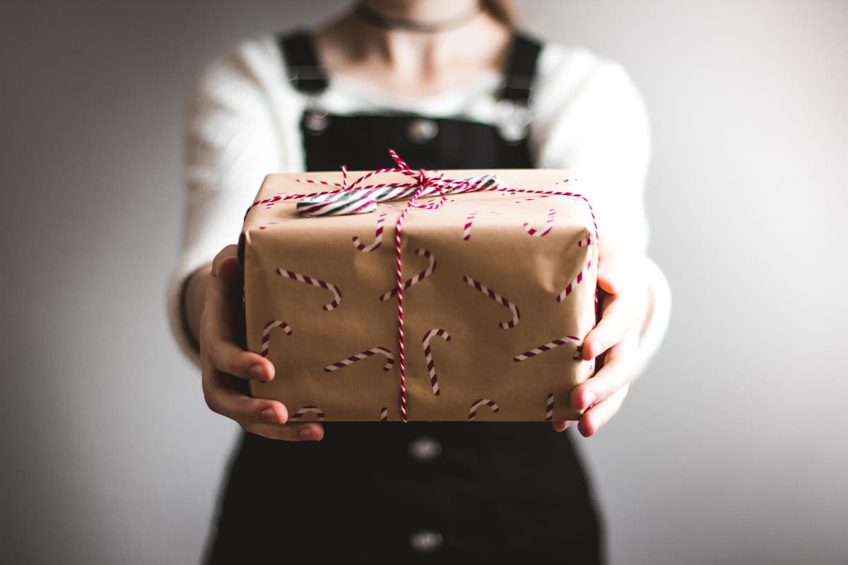 canvas_print_gift_wrapped