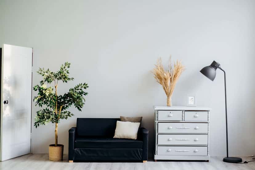 Clean, simple wall, ideal for an evenly spaced series of canvas prints