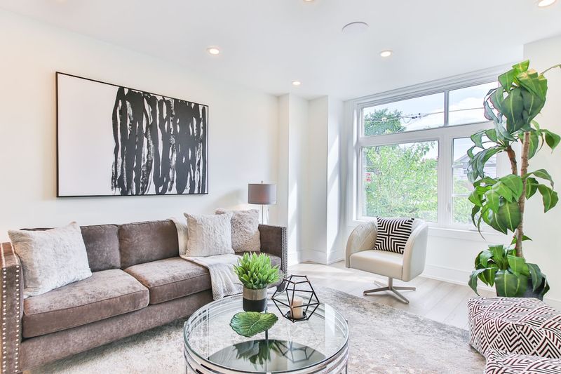 large-canvas-above-sofa-proportion